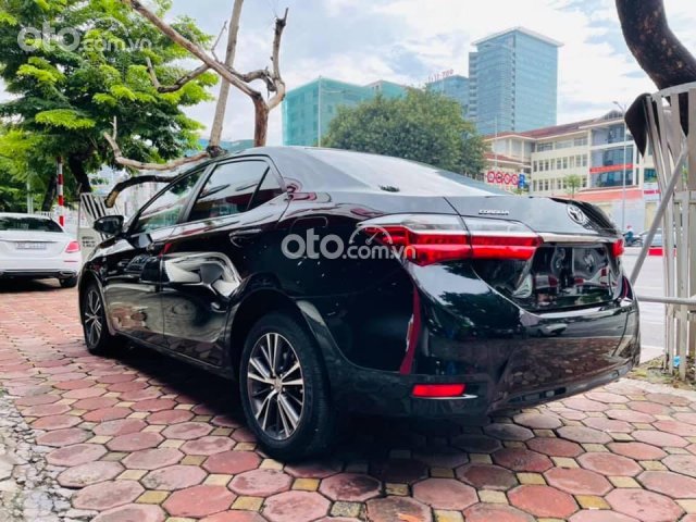 Bán Toyota Corolla Altis năm 2019, màu đen, xe nhập, giá chỉ 715 triệu0