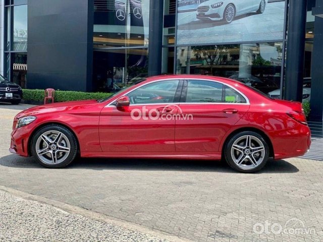 Bán ô tô Mercedes C180 AMG năm sản xuất 2021, màu đỏ0