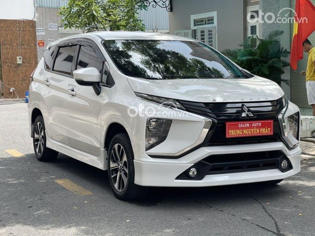 Cần bán Mitsubishi Xpander sản xuất 2018, màu trắng số sàn, giá tốt0