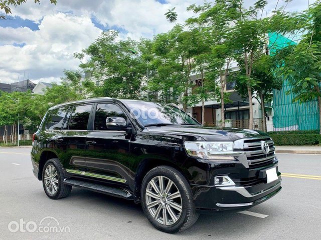 Bán Toyota Land Cruiser đời 2020, màu đen, xe nhập, biển Hà Nội