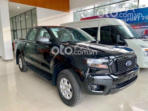 Bán Ford Ranger XLS MT sản xuất 2021, màu đen, 630tr