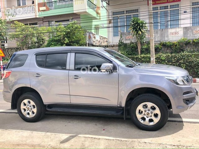 Xe Chevrolet Trailblazer sản xuất năm 2018, màu bạc, 675 triệu