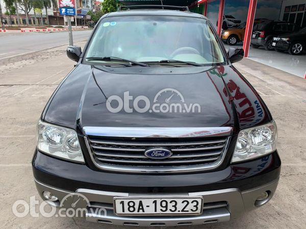 Bán Ford Escape đời 2004, màu đen, giá tốt0