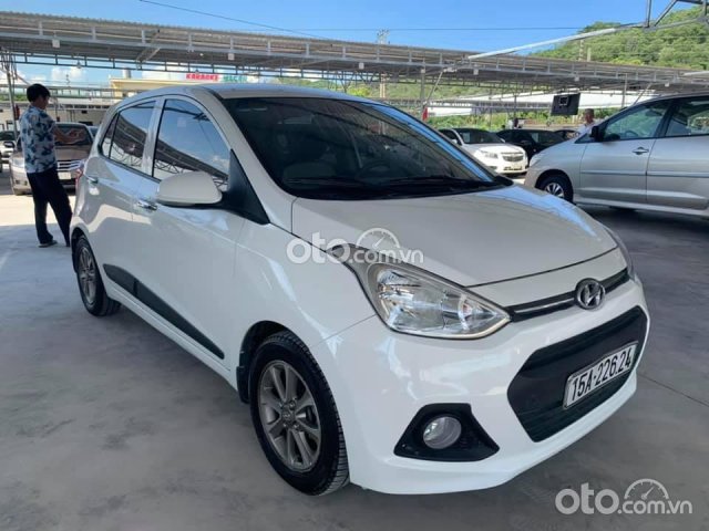 Xe Hyundai Grand i10 đời 2015, màu trắng chính chủ, 325tr0