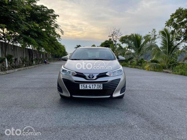 Cần bán Toyota Vios năm sản xuất 2018, màu ghi vàng, số sàn, giá chỉ 399 triệu0