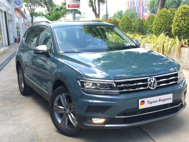 Bán ô tô Volkswagen Tiguan năm 2021, màu xanh0