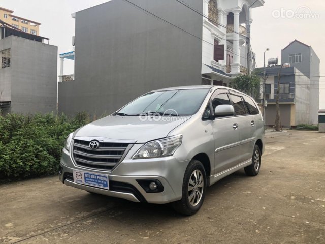 Bán Toyota Innova đời 2014 số sàn. Hỗ trợ giao xe toàn quốc