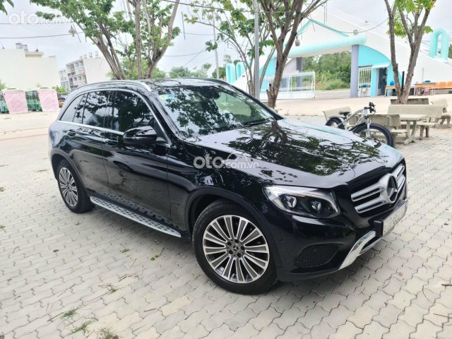 Bán GLC250 4Matic 2018 mẫu mới, xe đẹp đi 30.000km, bao check hãng0