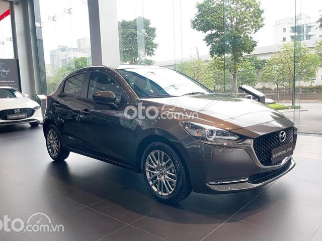 Cần bán Mazda 2 1.5 Sport Deluxe đời 2021, màu nâu0