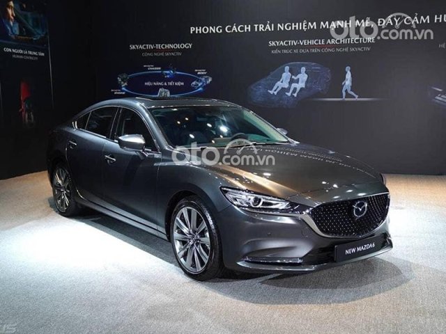 Cần bán xe Mazda 6 2.0L Luxury đời 2021, màu xám, 889 triệu