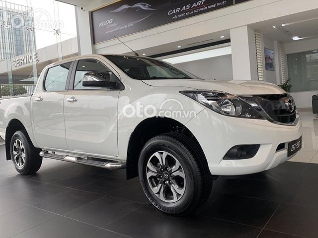 Bán Mazda BT 50 2.2L Deluxe AT năm sản xuất 2021, màu trắng, giá chỉ 614 triệu0