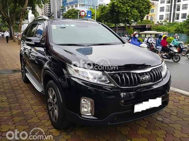 Xe Kia Sorento DATH sản xuất năm 2016, màu đen còn mới