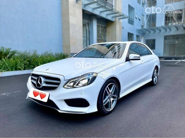 Bán nhanh chiếc Mercedes E250 AMG trắng, sản xuất 20150