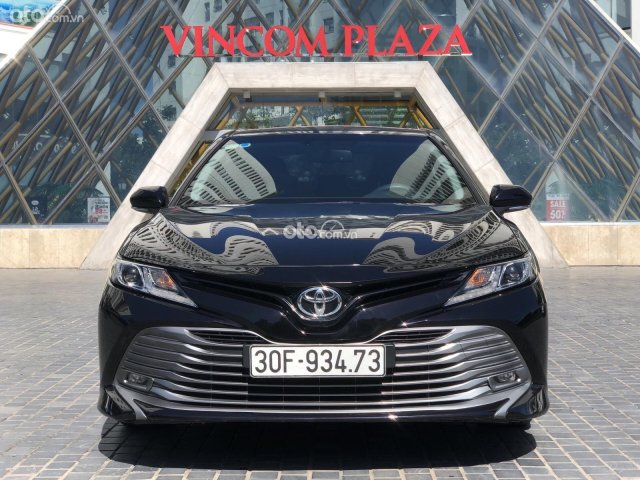 Toyota Camry 2.0G 2019 - Xe lướt nhập khẩu