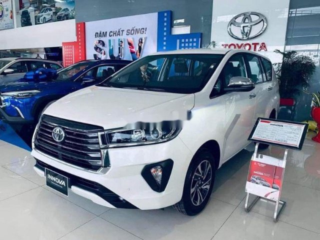 Bán ô tô Toyota Innova năm sản xuất 2021, màu trắng0