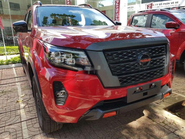 Cần bán xe Nissan Navara sản xuất 2021, màu đỏ, xe nhập, giá tốt