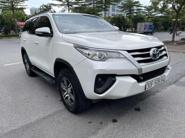 Cần bán xe Toyota Fortuner đời 2018, màu trắng, nhập khẩu