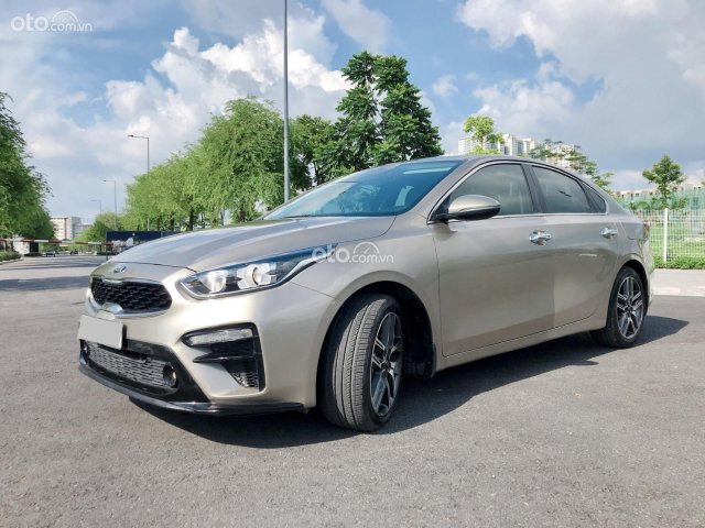 Cần bán Kia Cerato 1.6AT Luxury 2019 màu cát cực đẹp