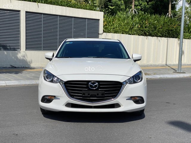 Cần bán Mazda 3 1.5AT 2018 năm 2018, giá 605tr0