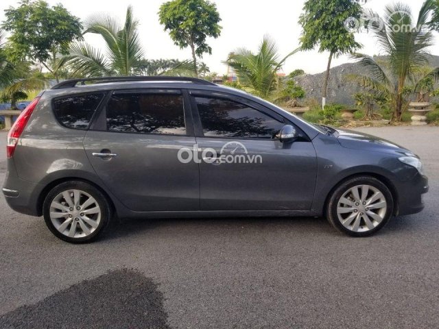 Bán Hyundai i30 CW sản xuất năm 2009, màu xám giá cạnh tranh0