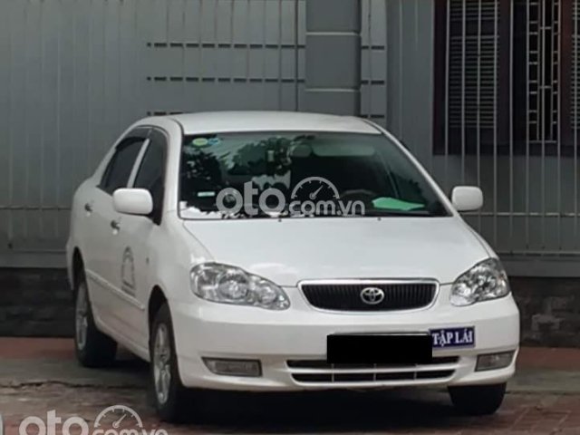 Bán Toyota Corolla 2002, màu trắng, giá rẻ bất ngờ