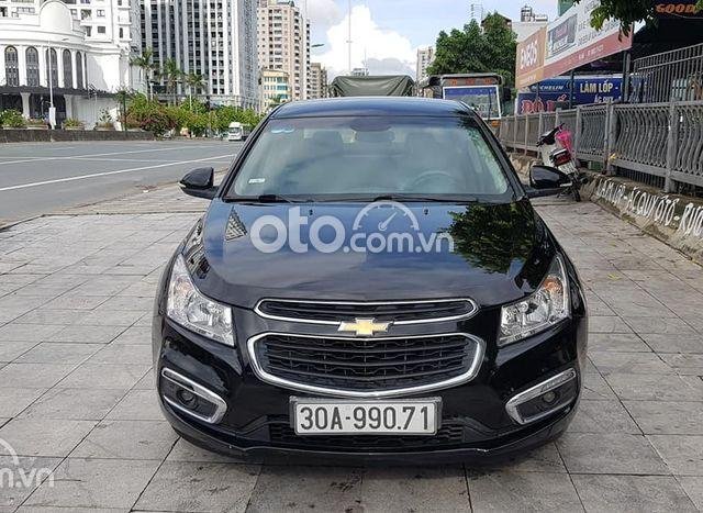 Bán Chevrolet Cruze LT đời 2016, màu đen, 340 triệu