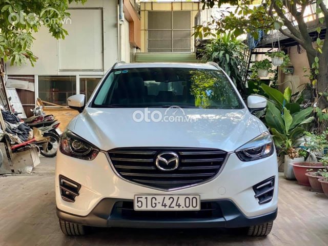 Cần bán lại xe Mazda CX 5 2.0 đời 2017, màu trắng