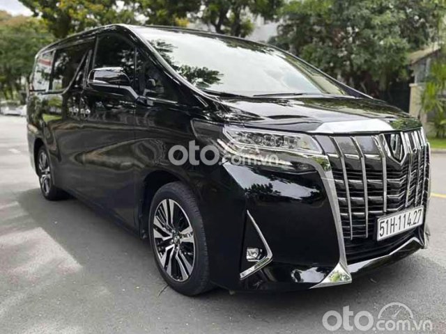 Cần bán gấp Toyota Alphard năm sản xuất 2019, màu đen, xe nhập còn mới