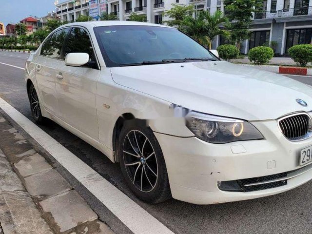 Cần bán lại xe BMW 523i năm 2009, màu trắng, xe nhập chính chủ, 410 triệu0