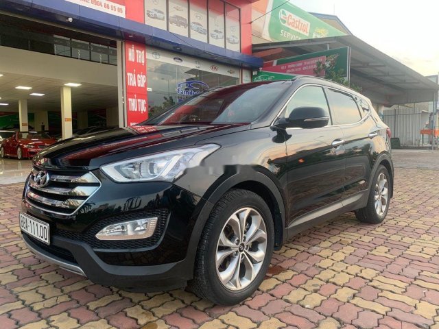 Cần bán Hyundai Santa Fe sản xuất năm 2015, màu đen0