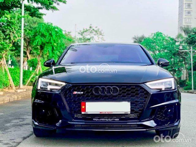 Cần bán xe Audi A4 TFSI 2018, đã lên full body RS4 cực đẹp0