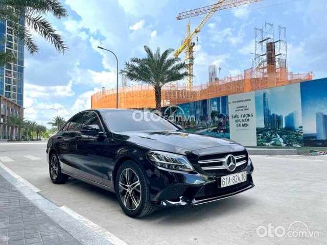 Mercedes C180 sản xuất năm 2021, màu xanh lam, hỗ trợ vay tối đa 70%0