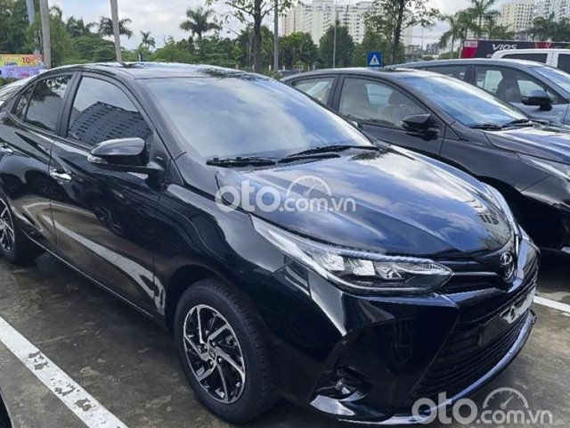 Bán xe Toyota Vios năm 2021, màu đen giá cạnh tranh0