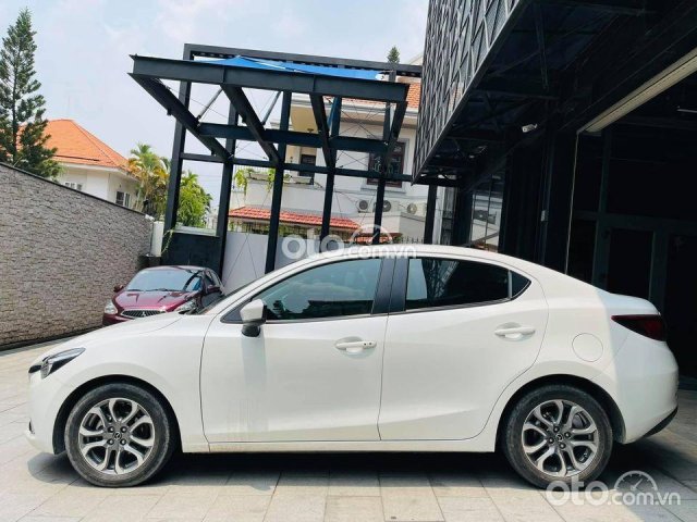 Bán xe Mazda 2 đời 2019, màu trắng, giá tốt0