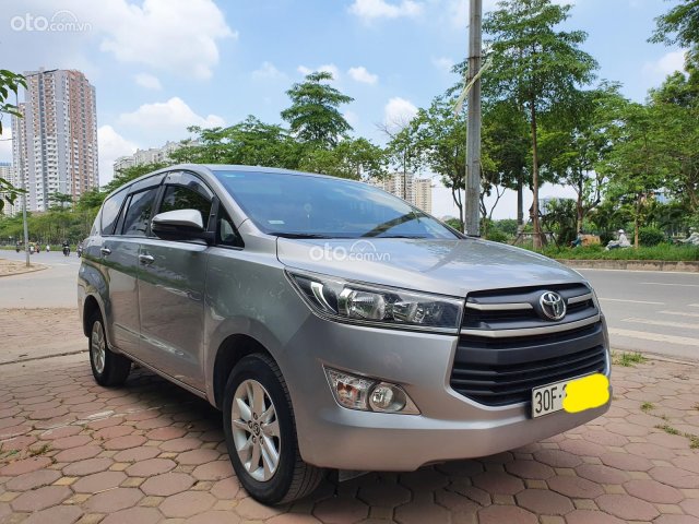 Bán Toyota Innova 2.0E 2018 chính chủ, giá chỉ 570 triệu