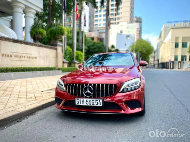 Bán Mercedes C200 Facelift năm sản xuất 2019, màu đỏ0