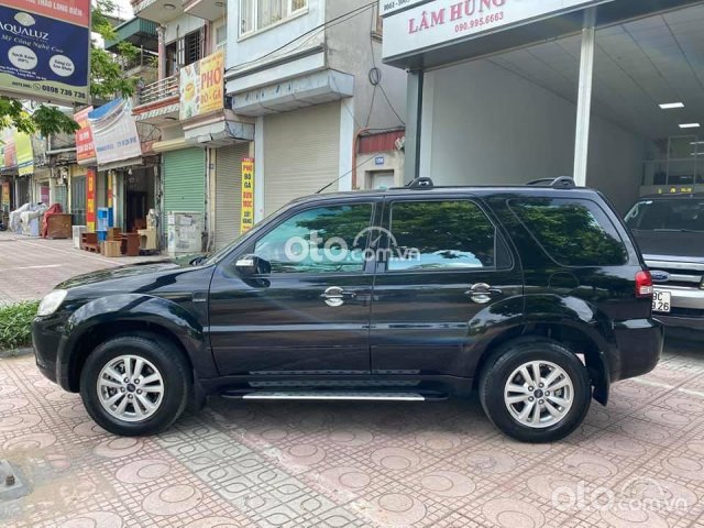 Cần bán xe Ford Escape đời 2012, màu đen số tự động, 415 triệu0