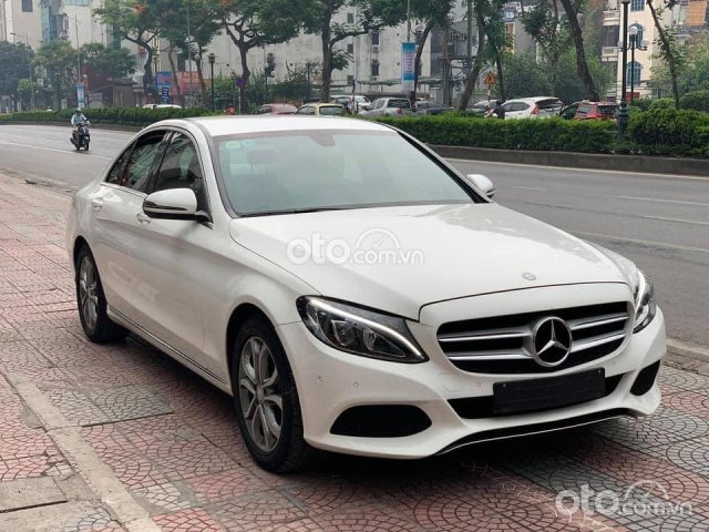 Cần bán Mercedes C200 năm 2015, màu trắng, 950tr0