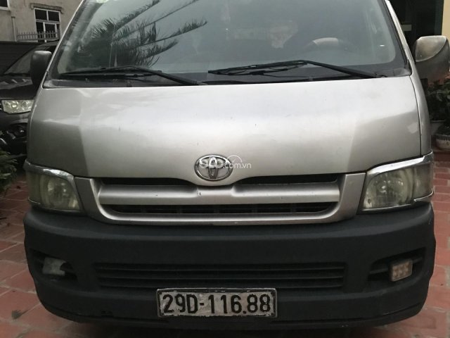 Bán Xe Toyota Hiace bán tải năm sản xuất 2005 màu bạc, còn mới