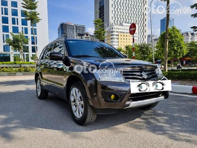 Cần bán lại xe Suzuki Grand vitara 2.0 AT 2015, màu nâu