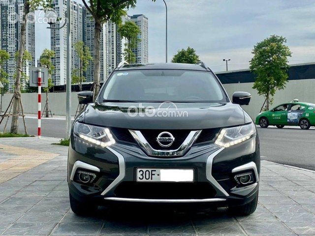 Cần bán xe Nissan X trail đời 2018, màu đen, xe nhập như mới