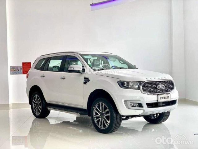 Bán Ford Everest Titanium 2.0L AT 4x2 năm sản xuất 2021, màu trắng0