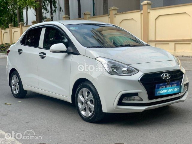 Bán Hyundai Grand i10 sản xuất năm 2017, màu trắng số sàn giá cạnh tranh0