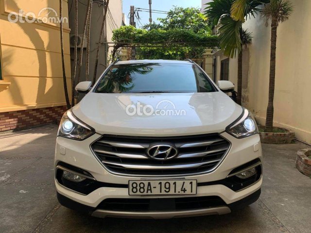 Bán Hyundai Santa Fe 2017, màu trắng, 865 triệu0