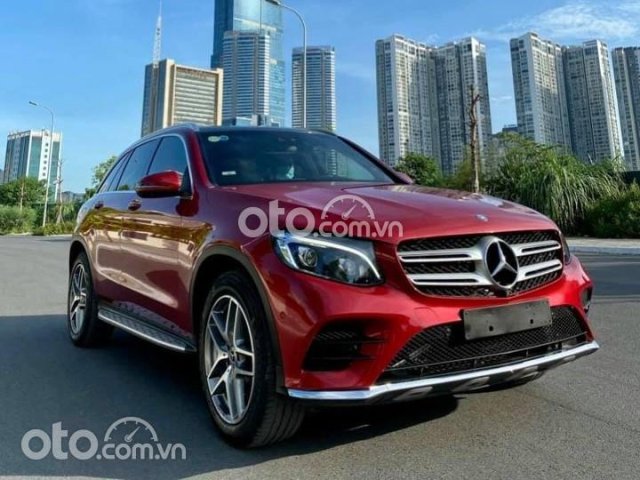 Bán Mercedes đời 2018, màu đỏ, nhập khẩu nguyên chiếc như mới0