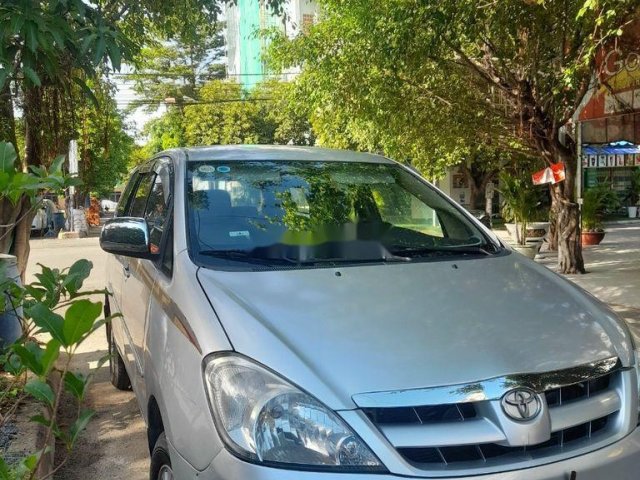 Cần bán Toyota Innova sản xuất 2007, màu bạc, nhập khẩu0