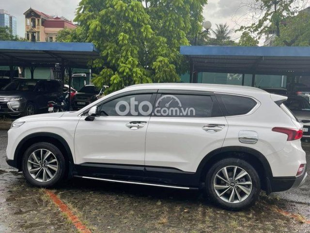 Bán Hyundai Santa Fe năm 2020, màu trắng như mới0