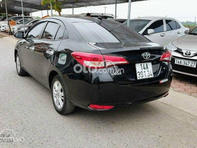 Bán Toyota Vios năm 2019, màu đen xe gia đình, giá tốt0