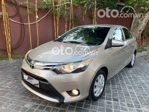 Cần bán gấp Toyota Vios đời 2016, màu vàng cát chính chủ