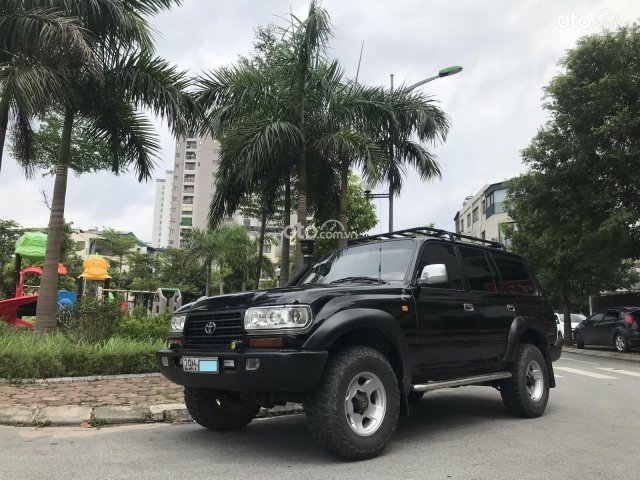 Bán Toyota Land Cruiser LC80 năm 1992, màu đen, xe nhập số sàn0